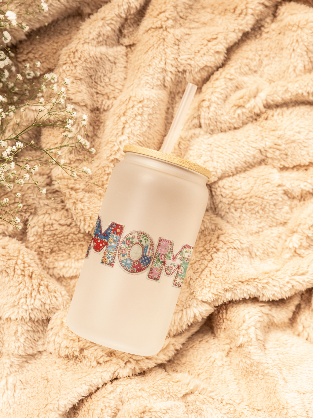 Mom Day Glass Sipper with Bamboo Lid, 16oz mug, Sweet & cozy vibes, gift for Grandma, Present MOM, Unisex Idea